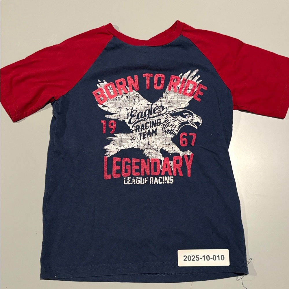 American Eagle Outfitters Red and Blue Kids Tee